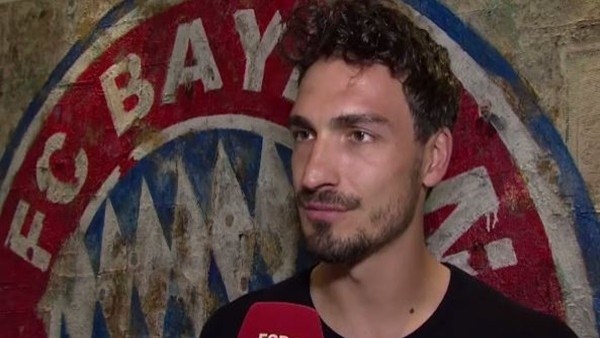 Hummels imzayı attı!