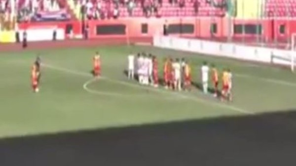 Spiker önce dua etti sonra ağladı