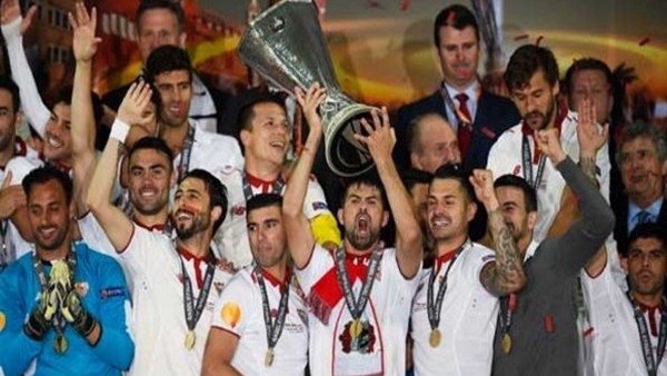 Sevilla tarihe geçti