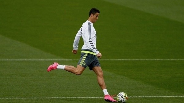 Cristiano Ronaldo'dan final için özel şov