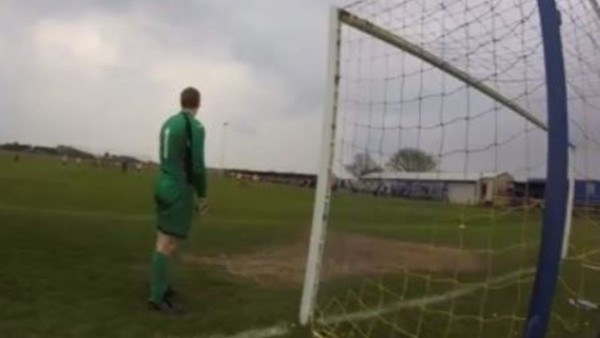 Hakem yılın golünü vermedi