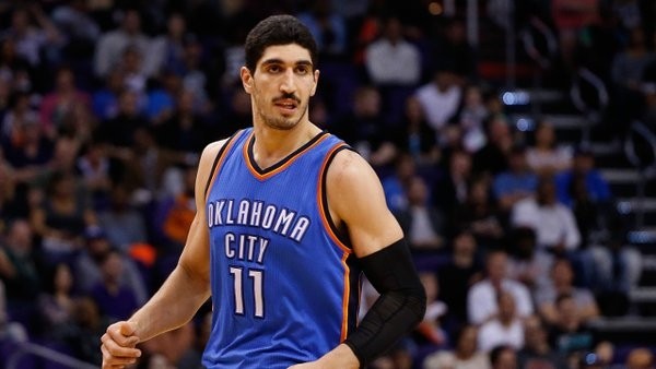 Enes Kanter'den Tim Duncan'a harika blok