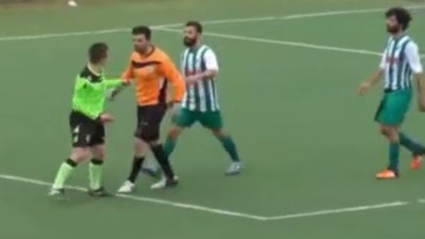 Kaleci hakemin üzerine yürüdü