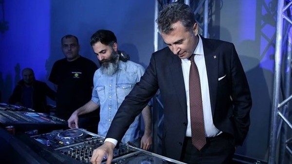 Fikret Orman müziği verdi. Coştu, coşturdu.