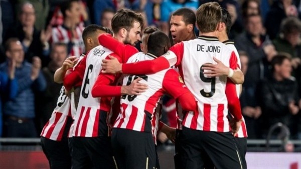 PSV Eindhoven gol oldu yağdı!