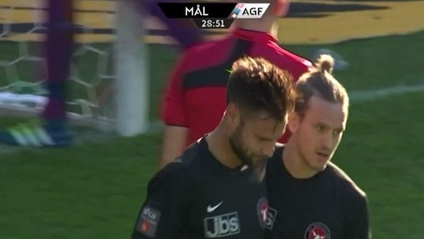 Sparv'ın kendi kalesine attığı gol