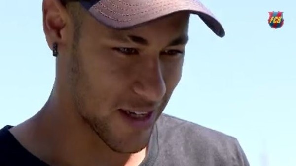 Neymar çocuk hayranlarıyla buluştu