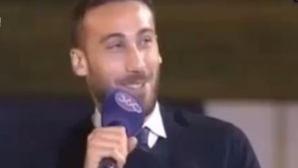 Cenk Tosun gülmekten kırdı geçirdi