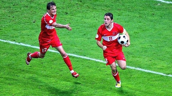 Nihat Kahveci'nin Çek Cumhuriyeti'ne attığı efsane gol