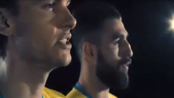 Jimmy Durmaz broşür dağıttı