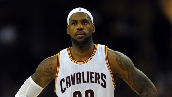 NBA'de gecenin asisti: LeBron James