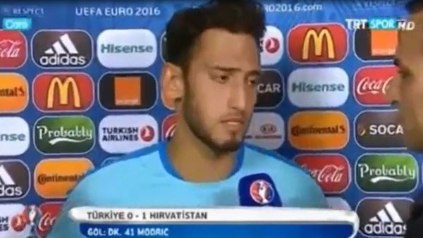 Hakan Çalhanoğlu: 'Ayakta durmaya çalışacağız'