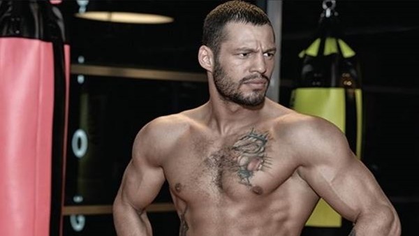 Avatar Atakan ringde Mike Tyson gibi!