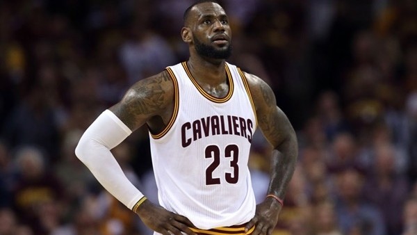 NBA'de gecenin performansı: Lebron James