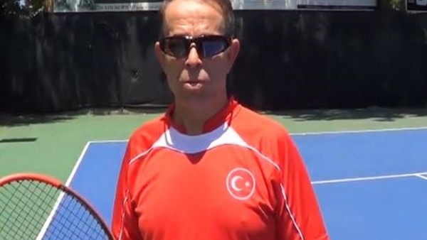 60 Yaşında milli oldu