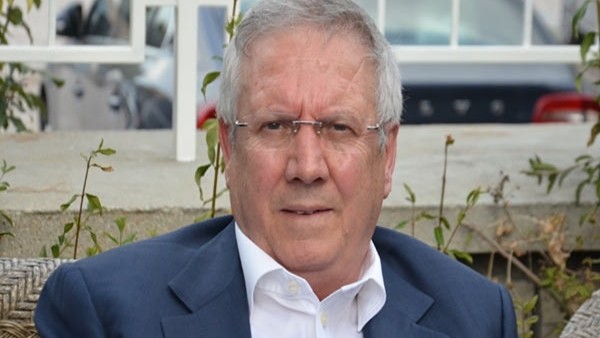 Aziz Yıldırıma Galatasaray plaketi