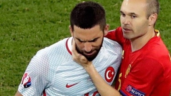 Arda Turan'dan Fatih Terim ve Milli takım yorumu