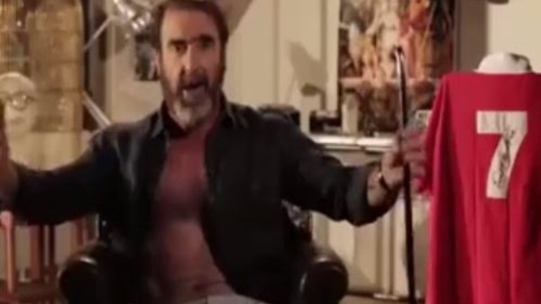 Cantona kendinden geçti