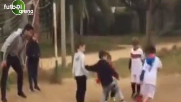 Suarez çocukları mutlu etti