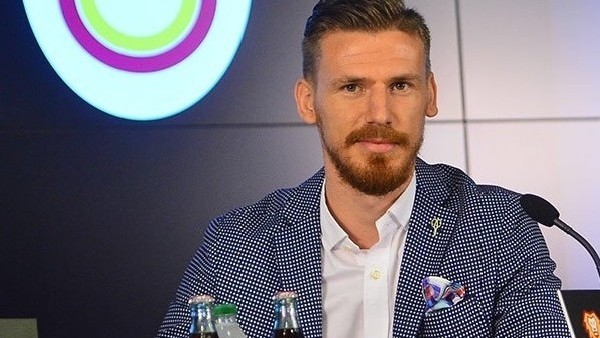 Serdar Aziz resmen Galatasaray'da!