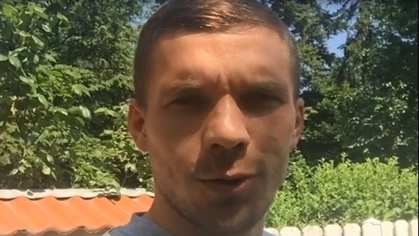 Podolski'den Ramazan için özel mesaj!