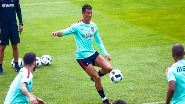 Portekiz idmanında Ronaldo resitali