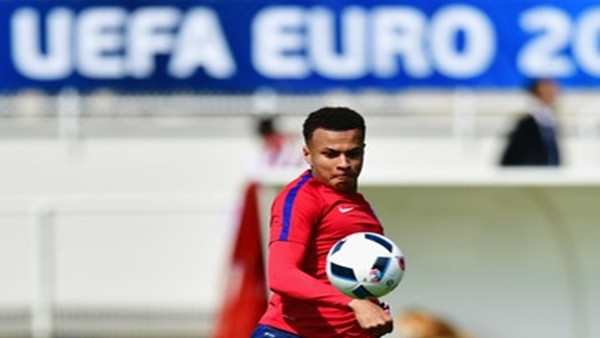 Dele Alli'den güldüren gol