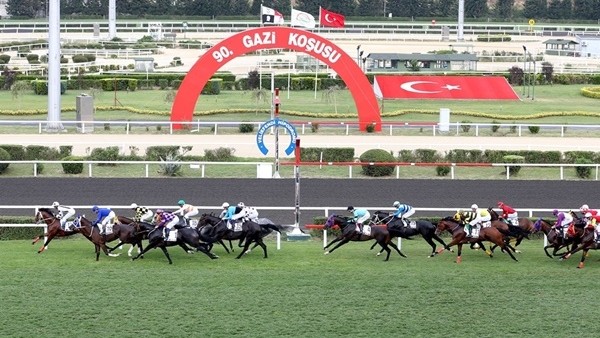 90. Gazi Koşusu'nu Graystorm kazandı