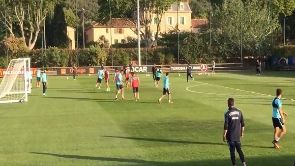 Emre Mor ve Hakan Çalhanoğlu'nun ortaklaşa attığı şık gol