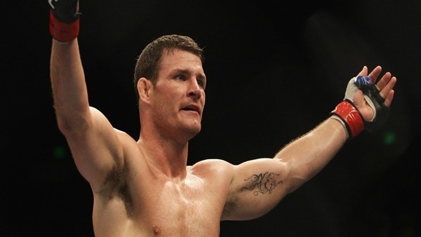 Merakla beklenen maçın galibi Bisping