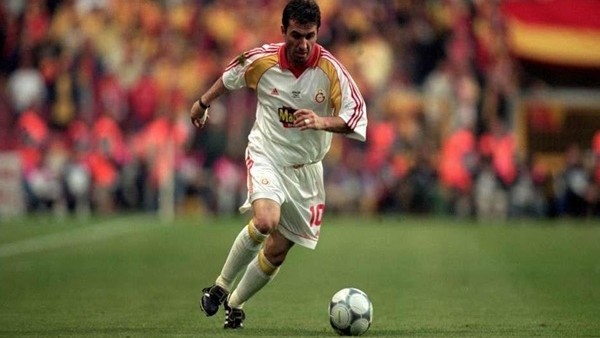 Hagi'nin Monaco'ya attığı gol