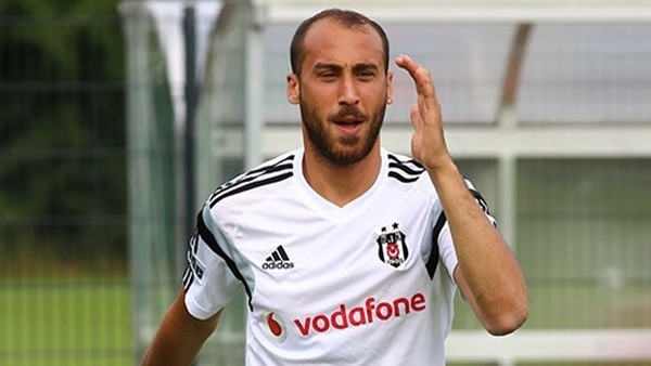 Cenk Tosun'dan tam isabet