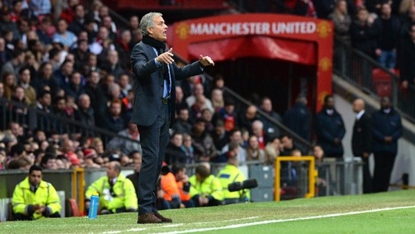 Mourinho, Chelsea formasını reddetti