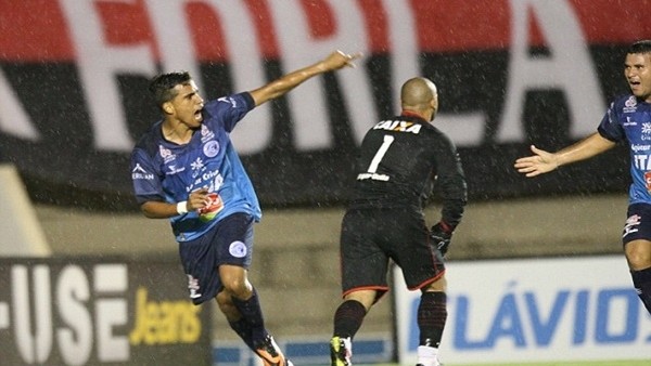 Puskas ödülünü alan Wendell Lira 27 yaşında futbolu bırakıyor