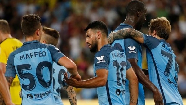 Manchester City, Dortmund'u penaltılarla devirdi