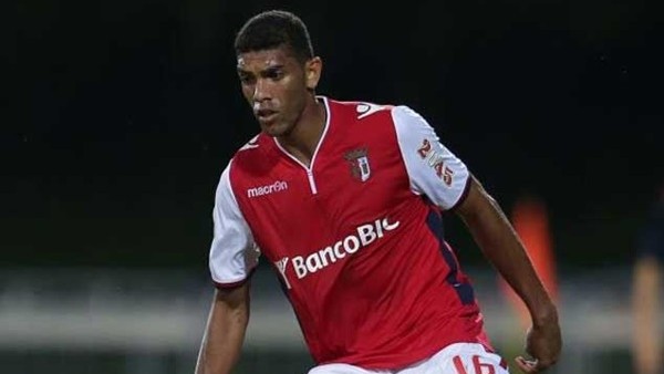 Beşiktaş'ta Adriano transferinde pürüz çıkarsa alternatif Djavan Fereira!