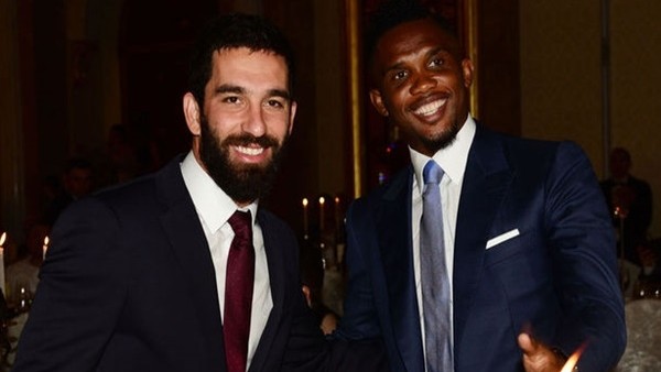 Arda Turan'dan Eto'o'ya videolu destek