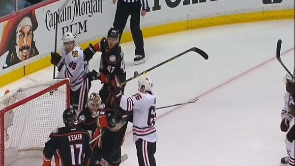 Buz hokeyinde kafa golü