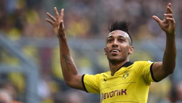 Aubameyang'in Manchester United'a penaltıdan attığı gol