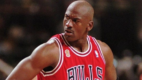 Michael Jordan'ın en iyi 10 smacı!