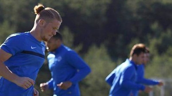 Genç oyuncuya acımadılar