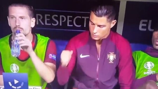Ronaldo az kalsın arkadaşını sakatlıyordu
