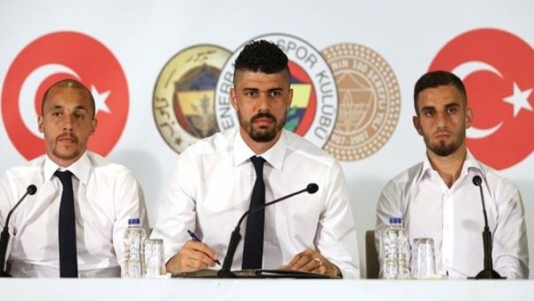 Aatif Chahechouhe Fabiano ve Ramazan imzaladı