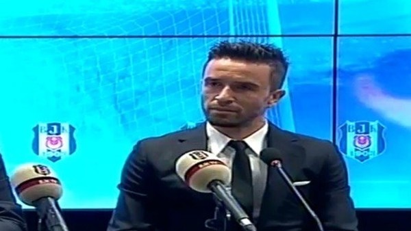 Gökhan Gönül imzayı attı