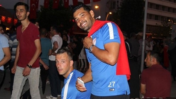 Andre Dos Santos, Türk Bayrağıyla yürüdü