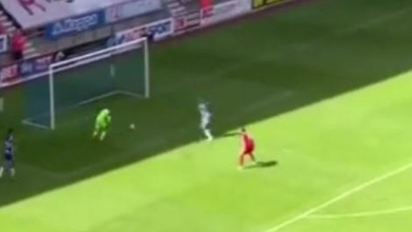 Yeni transfer hatasını telafi etti