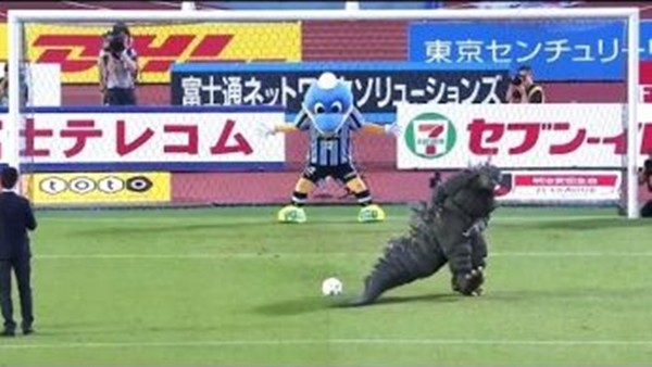 Godzilla penaltı atmayı denerse