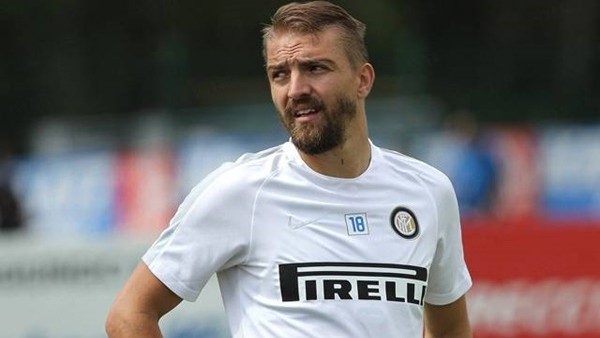 Caner Erkin'den akıl dolu gol