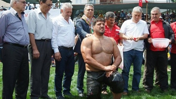 Başpehlivan Recep Kara, şanssızlığını yenmek istiyor