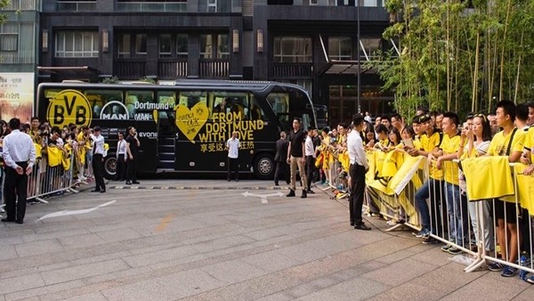 Çin'de Dortmund Çılgınlığı